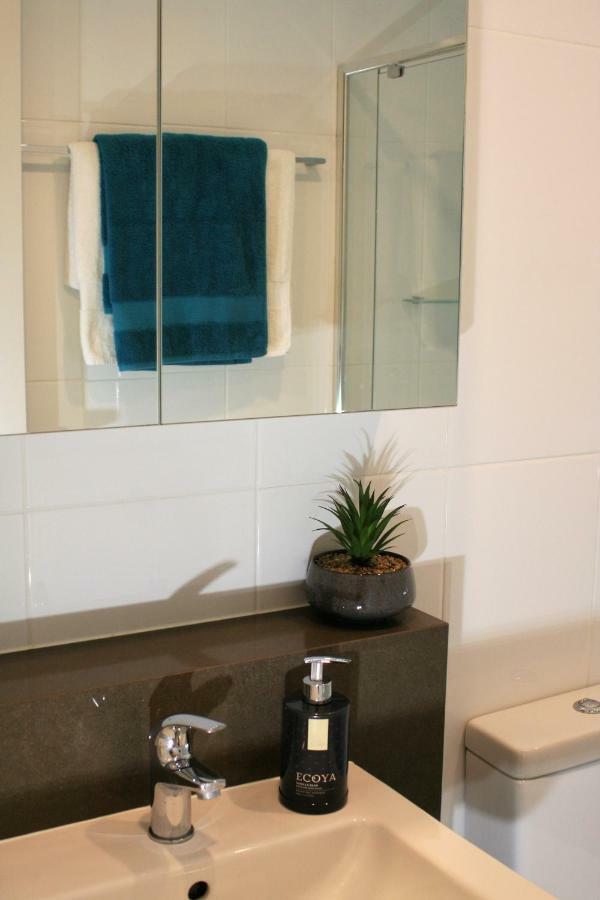 Governor Luxe 1 Bedroom Apartment In The Heart Of Barton Wifi Gym Wine Secure Parking Canberra 金斯顿 外观 照片